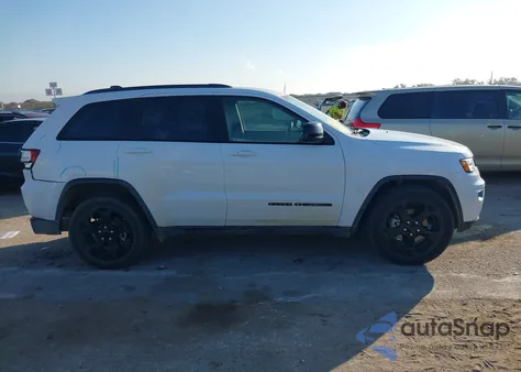 2019 Jeep Grand Cherokee Upland 4X4 из США, поврежденный, VIN 1C4RJFAG4KC687763